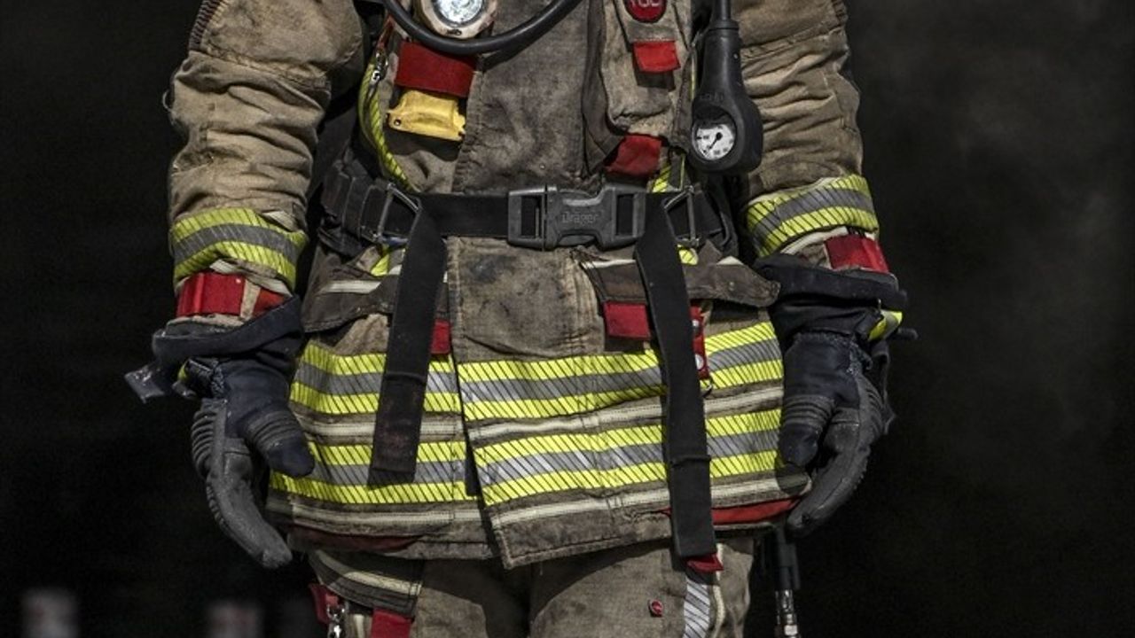 Ankara Ostim'de İş Yeri Yangını — Yenimahalle'de Polyester ve Plastik Atölyesi