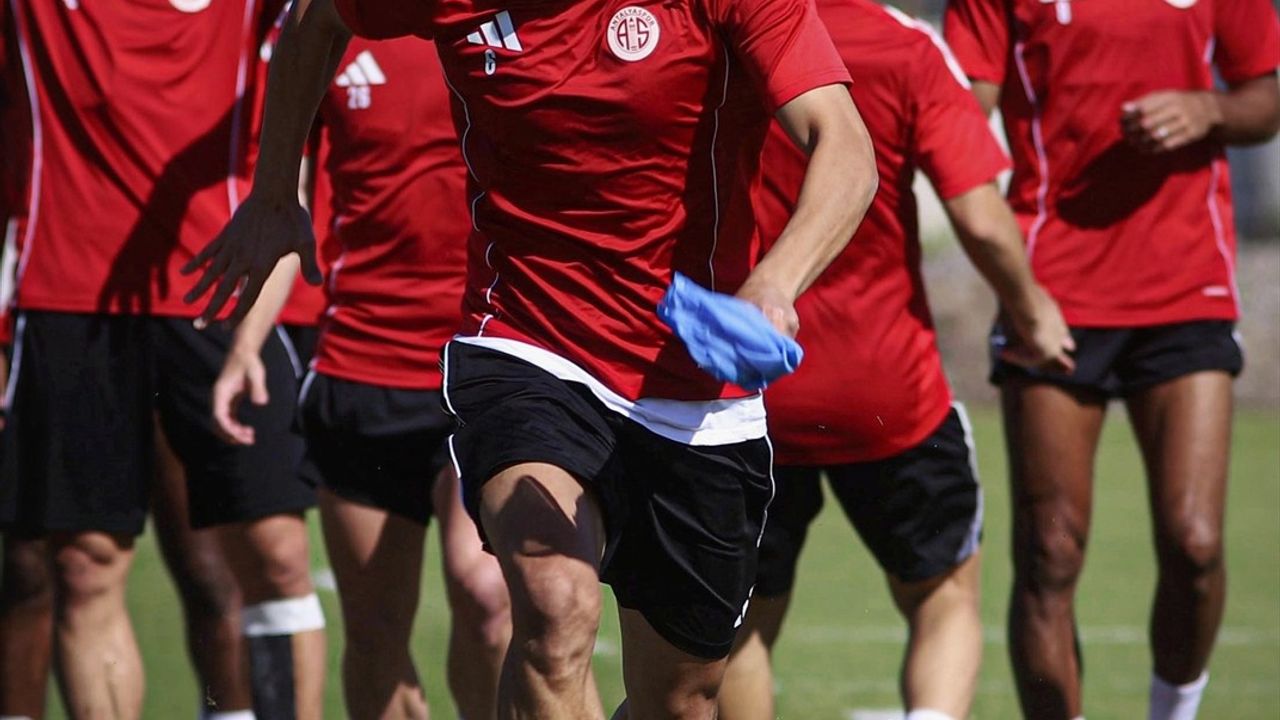 Antalyaspor, 19 Ekim'de Gaziantep FK Maçı İçin Hazırlıklarını Sürdürdü