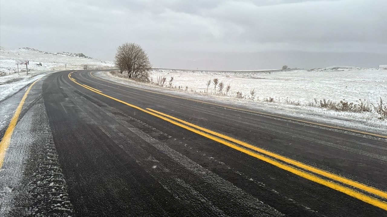 Ardahan'da Kar ve Tipi Buzlanma Uyarısı