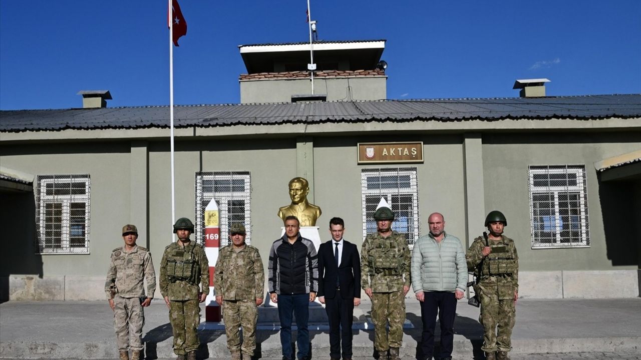 Ardahan Valisi Çiçek Gürcistan Sınırında Güvenlik İncelemesi