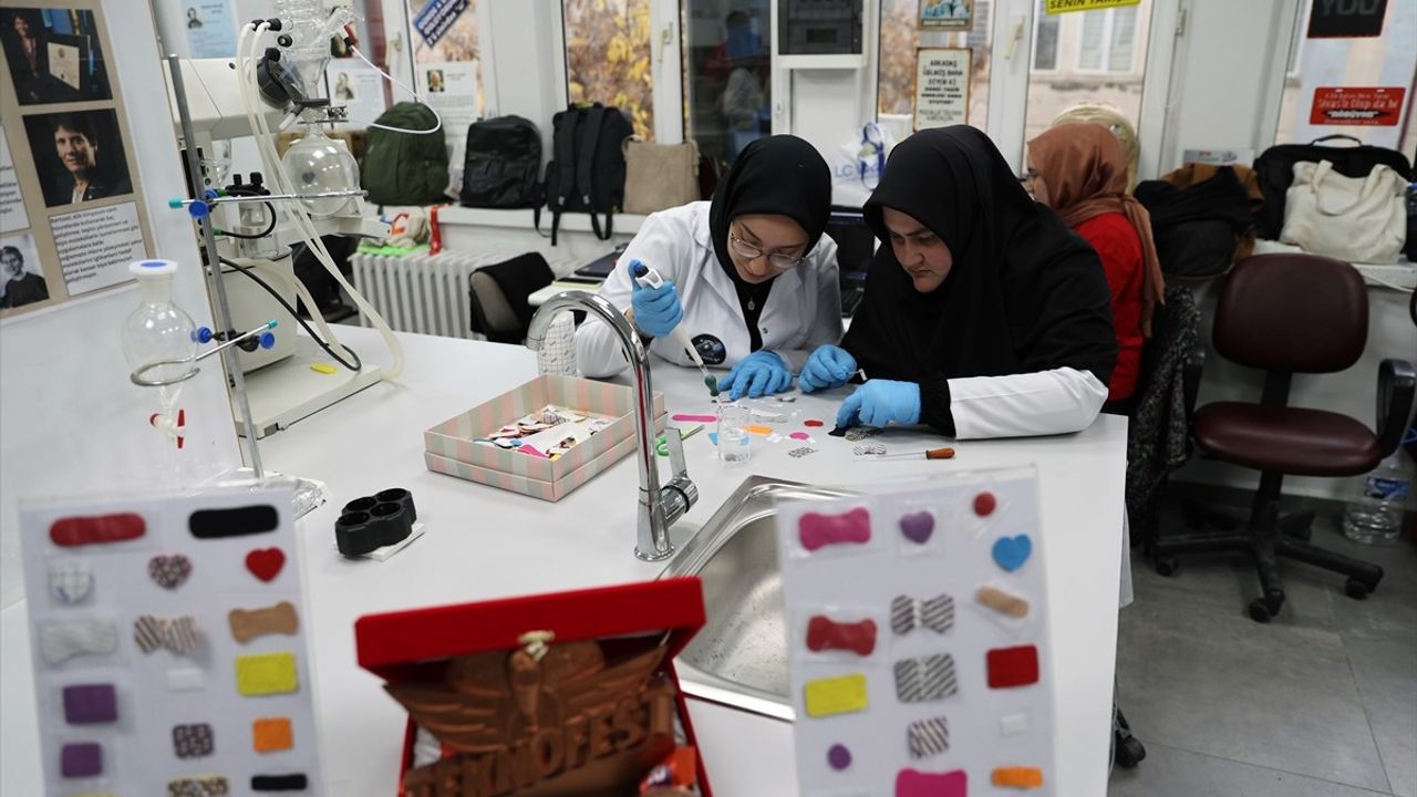 ARGENTEX: Gümüş Nanopartiküllü Antimikrobiyal Yara Bandı TEKNOFEST'te Ödül Aldı