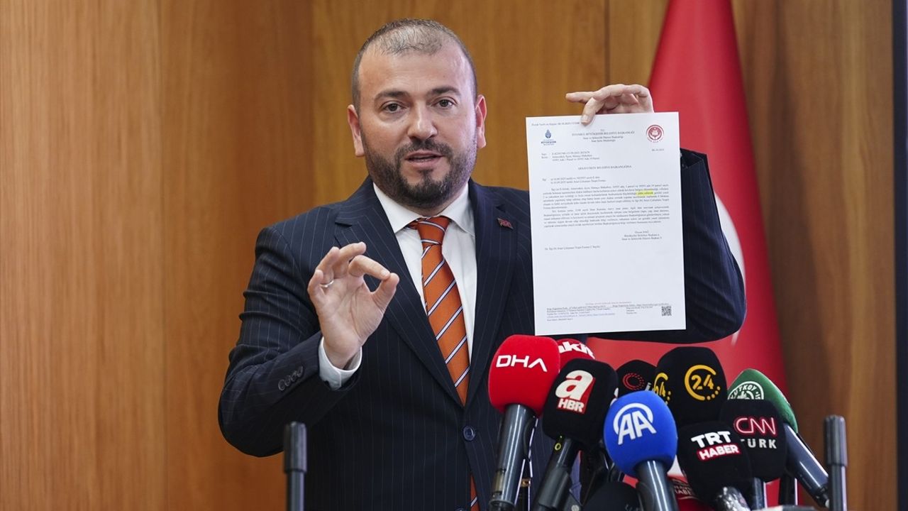 Arnavutköy Başkanı Candaroğlu: Özel'in '6500 lira' Asfalt İddiasına Belgeli Yanıt