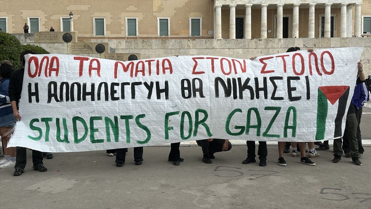 Atina'da 'Students for Gaza' Sumud Filosu'na Dayanışma Mesajı