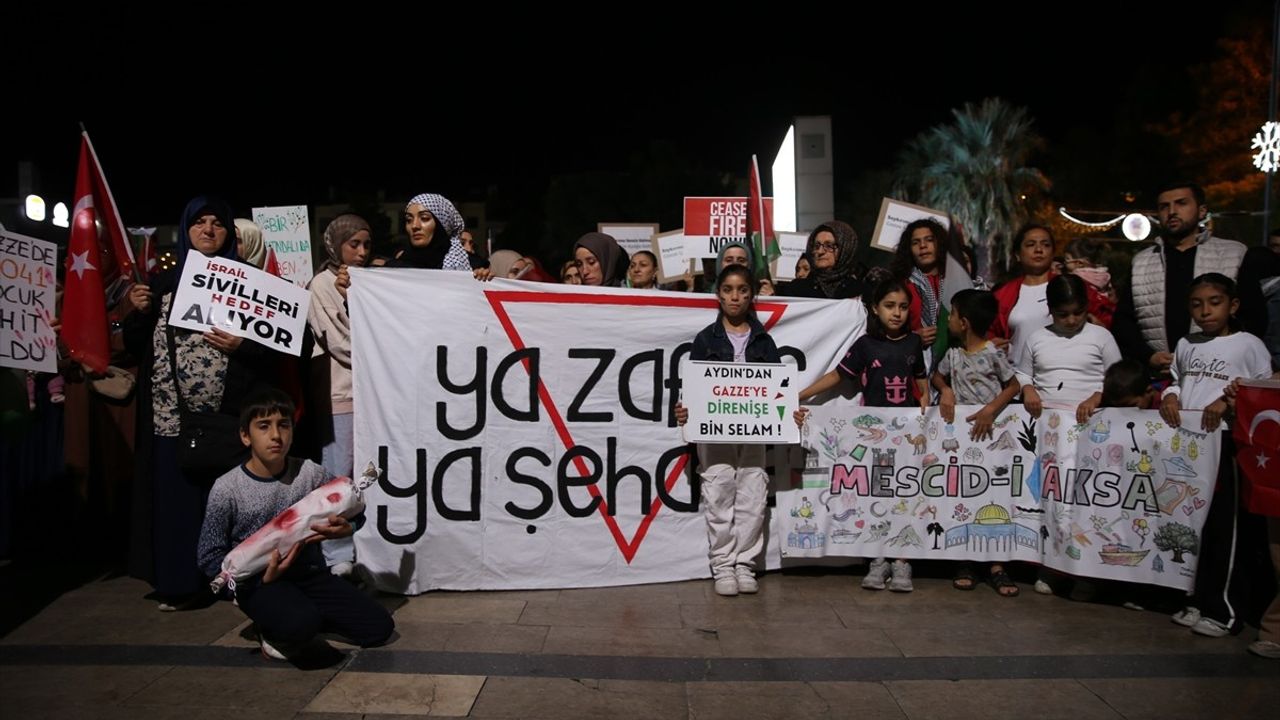 Aydın'da Küresel Sumud Filosu'na Destek Yürüyüşü: Gazze'ye Dayanışma