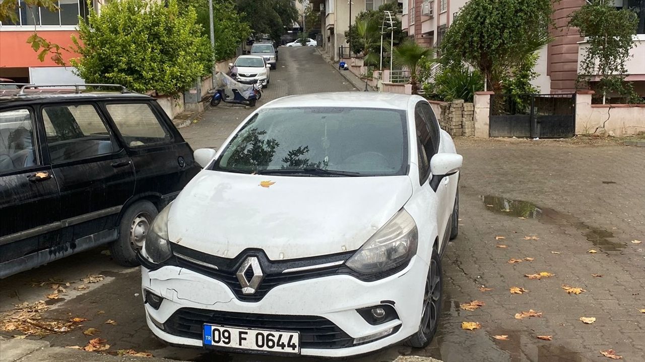 Aydın Kuyucak'ta Torununu Kurtaran Kadın Otomobilin Altında Kalarak Hayatını Kaybetti