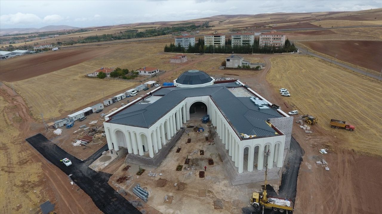 Bahçeli'nin Hibesiyle Hacıbektaş'ta Horasan Erenleri Cemevi Külliyesi Yarın Açılıyor