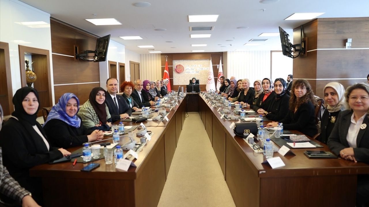 Bakan Göktaş: Kadına Yönelik Şiddetle Mücadelede Sivil Toplumla İşbirliği Güçlendiriliyor