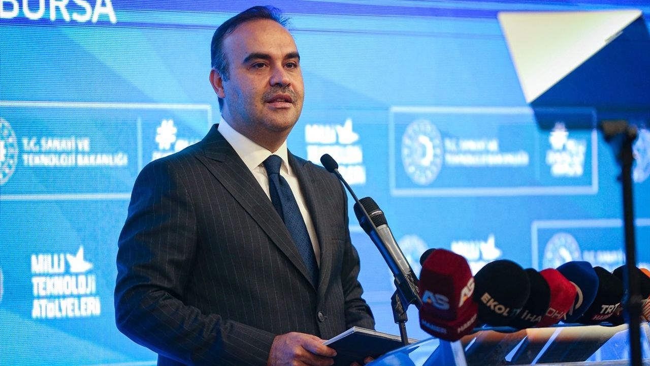 Bakan Kacır: Bursa'da Teknoloji Atölyesi ve İleri Teknoloji Laboratuvarı Açıldı