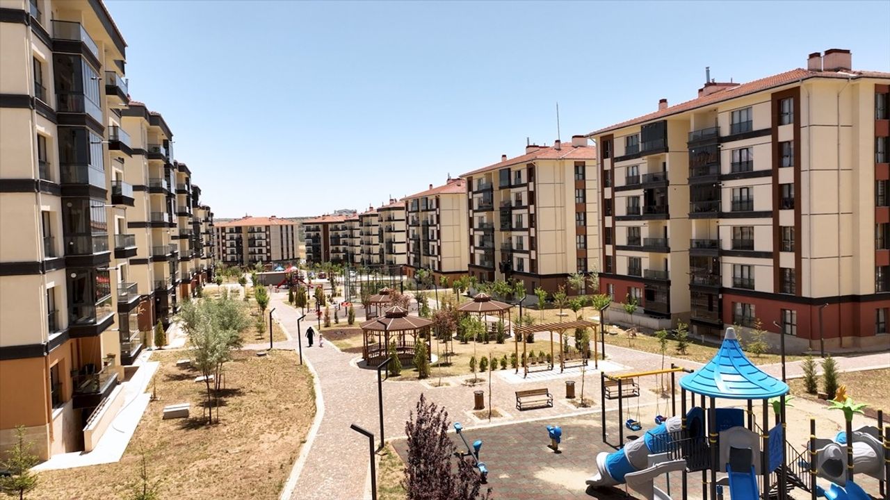 Bakan Kurum: TOKİ'nin "İlk Evim" Eskişehir'de Tamamlandı — 500 Bin Anahtar Yolda