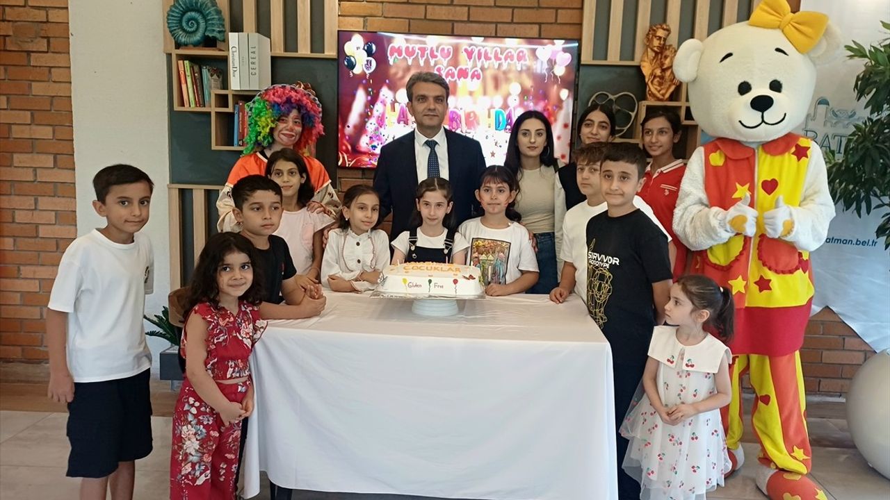 Batman'da çölyaklı 15 çocuğa glütensiz doğum günü kutlaması