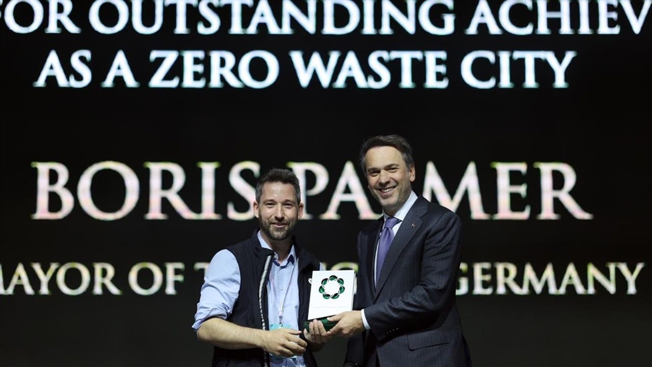 Bayraktar: 726 Hibe ve 73 Atık Isı Projesiyle Sıfır Atıkta Yeni Dönem