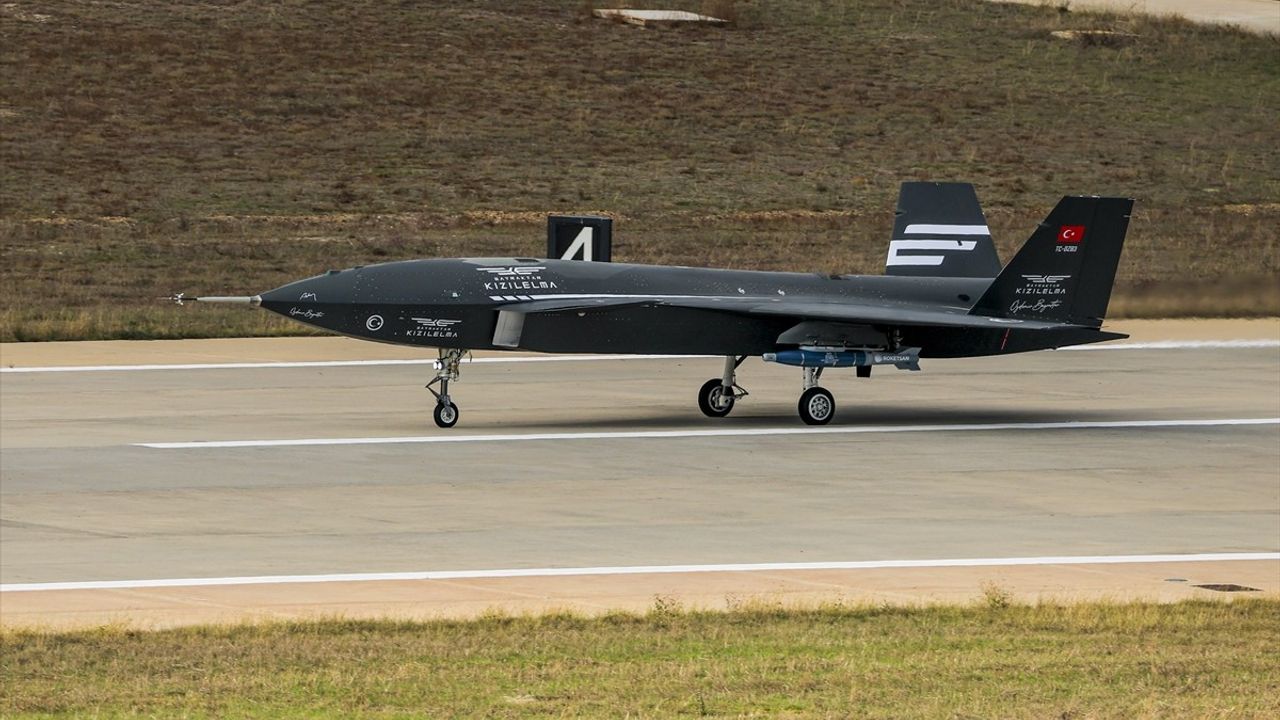 Bayraktar KIZILELMA'dan İlk Atışta Tam İsabet: TOLUN ve TEBER-82 Test Başarısı