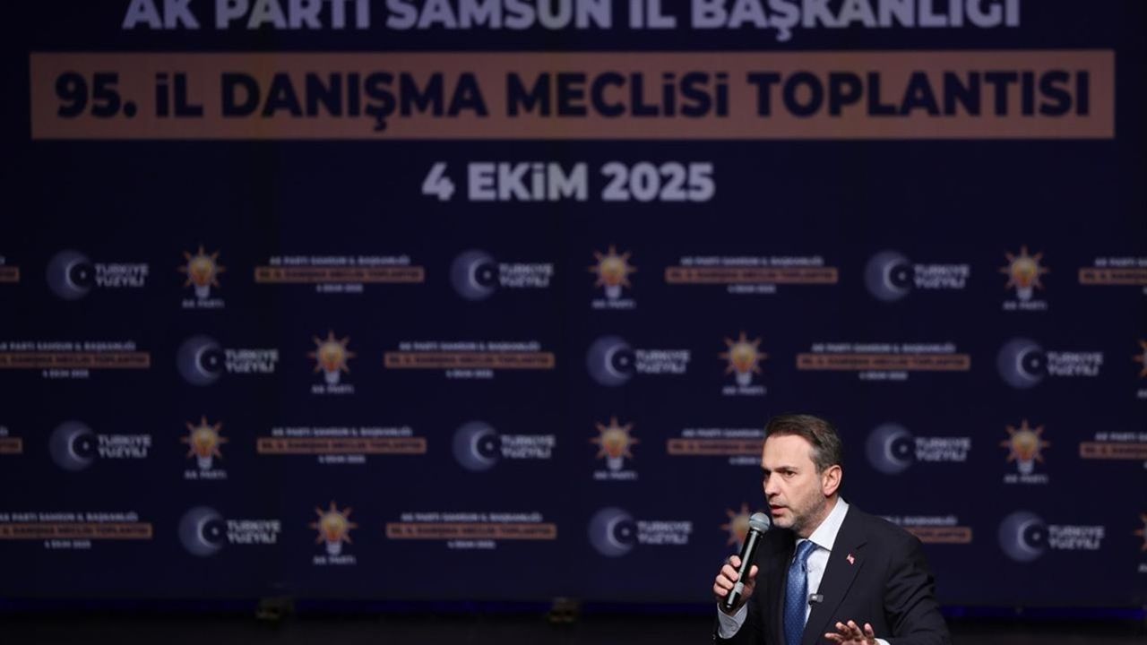 Bayraktar: Türkiye Karadeniz, Akdeniz ve Somali'de Kendi Sondajını Yapıyor