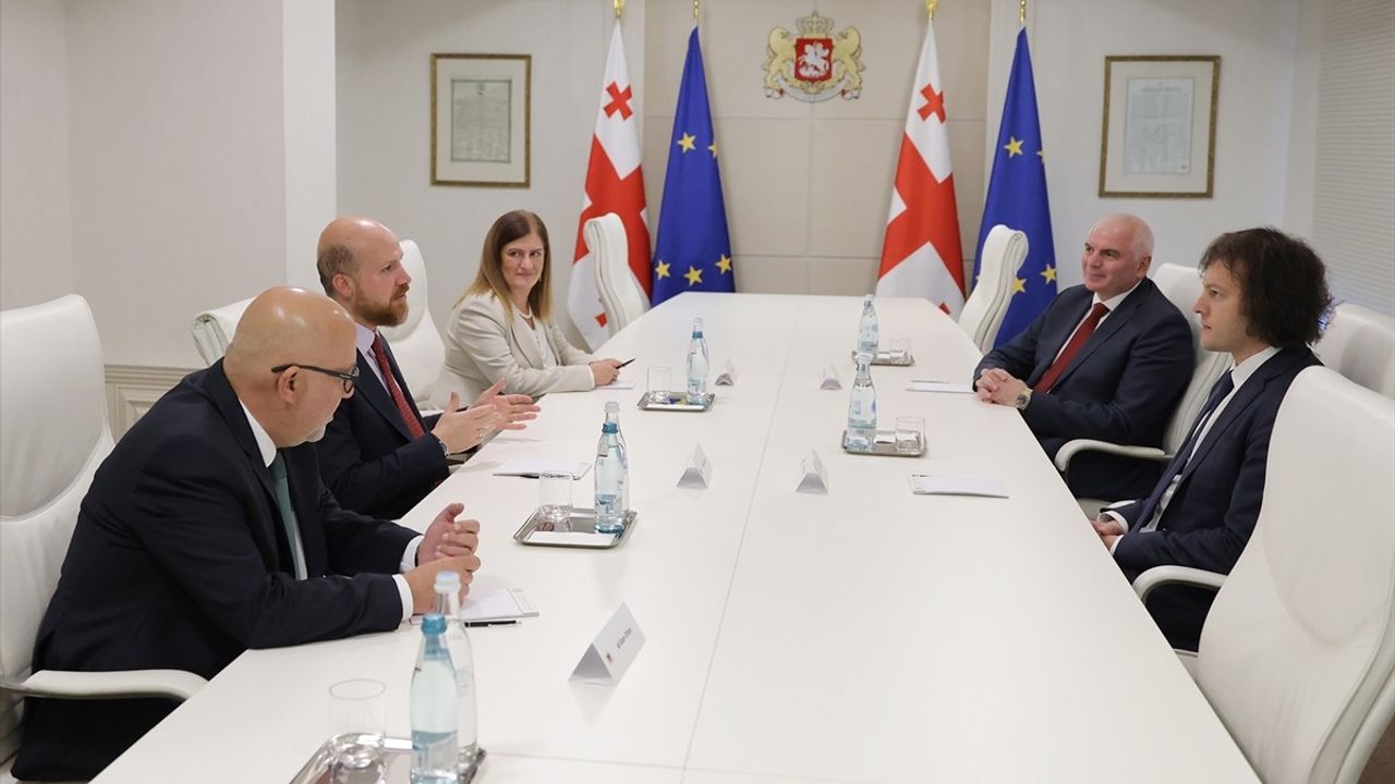 Bilal Erdoğan Tiflis'te: Kobakhidze ve Kavelaşvili ile Görüştü
