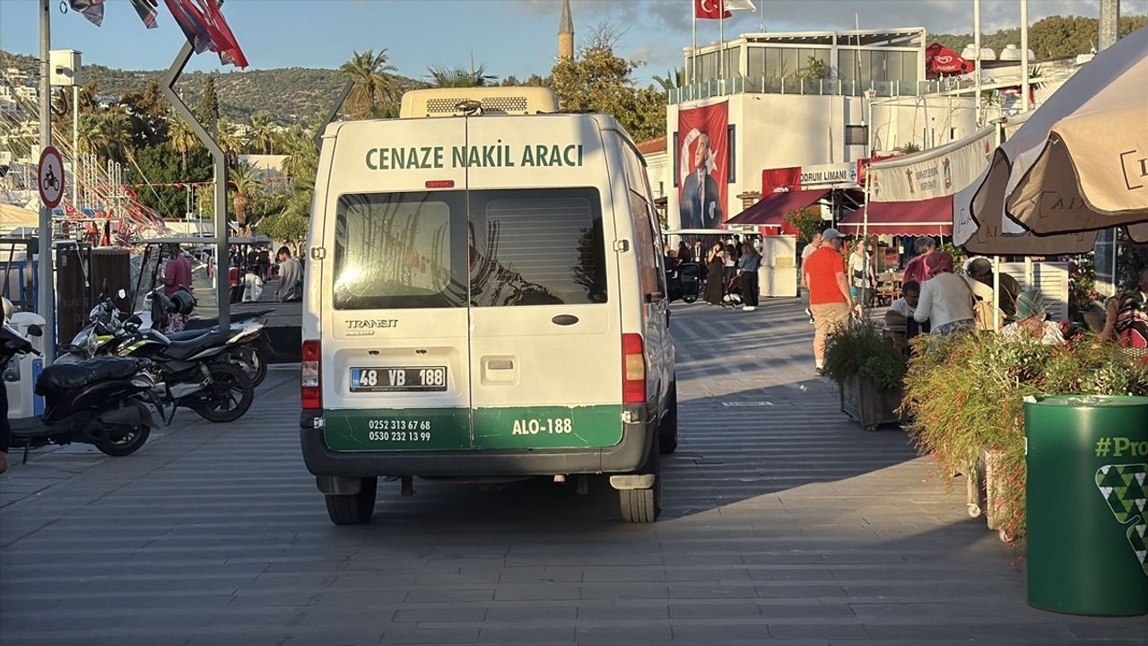Bodrum'da düzensiz göçmen botu faciası — 10 zanlı tutuklandı