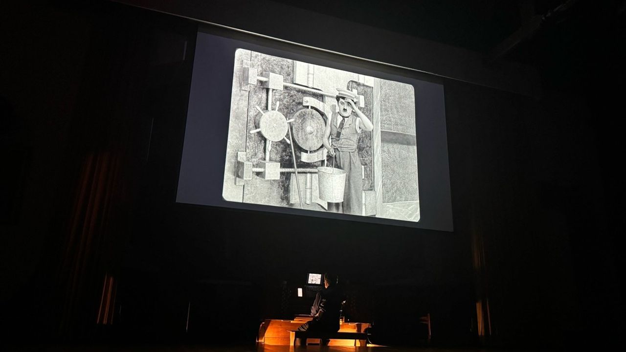 Boğaziçi Üniversitesi'nde Tarihi Org Eşliğinde Charlie Chaplin Gösterimi