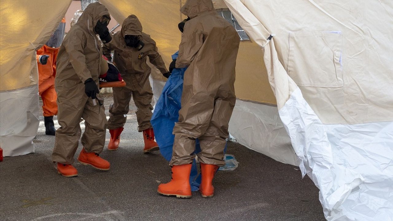 Bolu'da 5,8 büyüklüğünde deprem senaryolu tatbikat: KBRN ve arama-kurtarma seferberliği