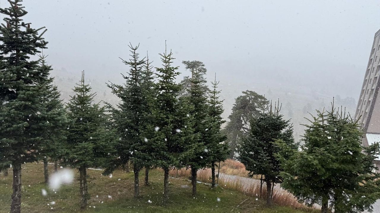 Bolu'da Kar Yağışı: Kartalkaya, Aladağ ve Sarıalan Beyaza Büründü