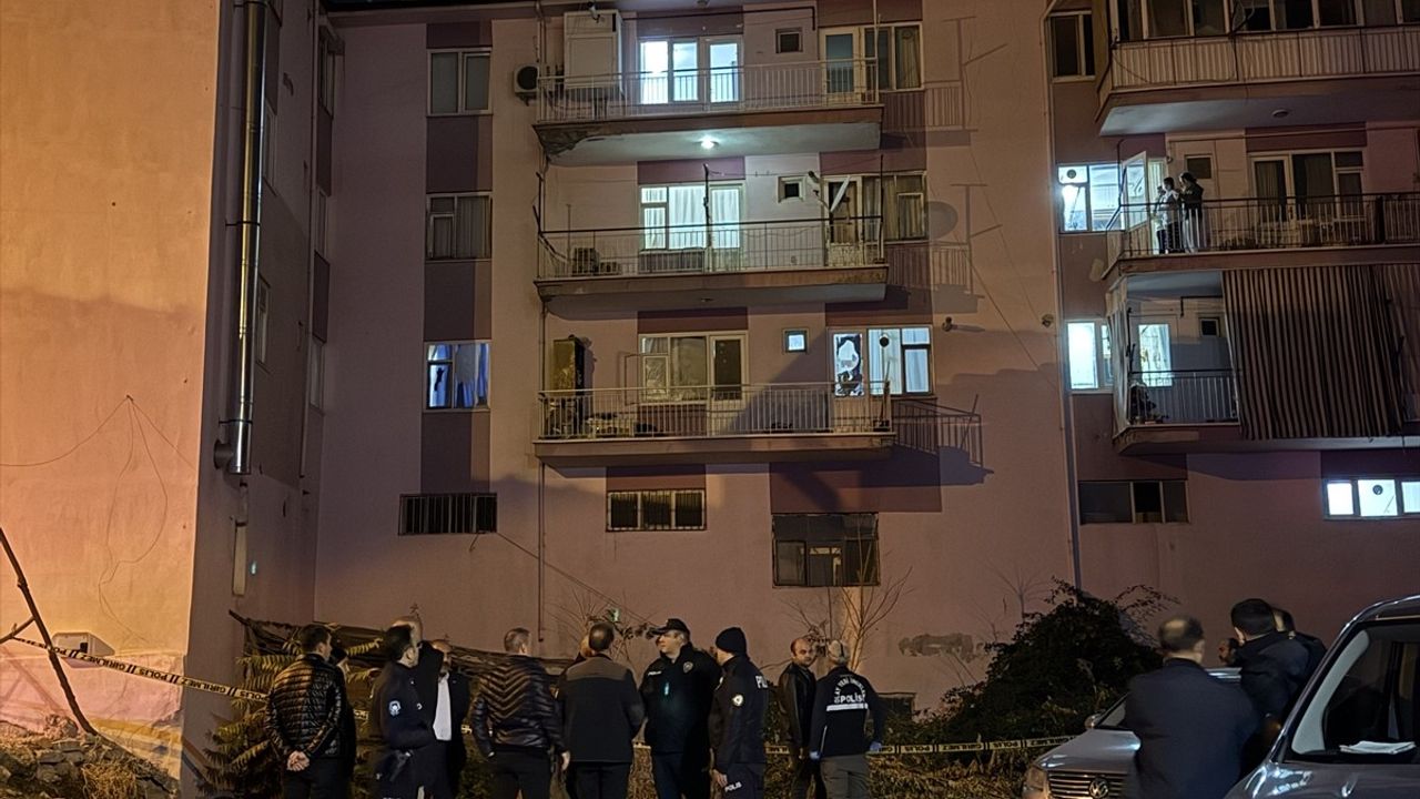 Burdur'da Çatıdan Düşen Ramazan Evcil (61) Hayatını Kaybetti