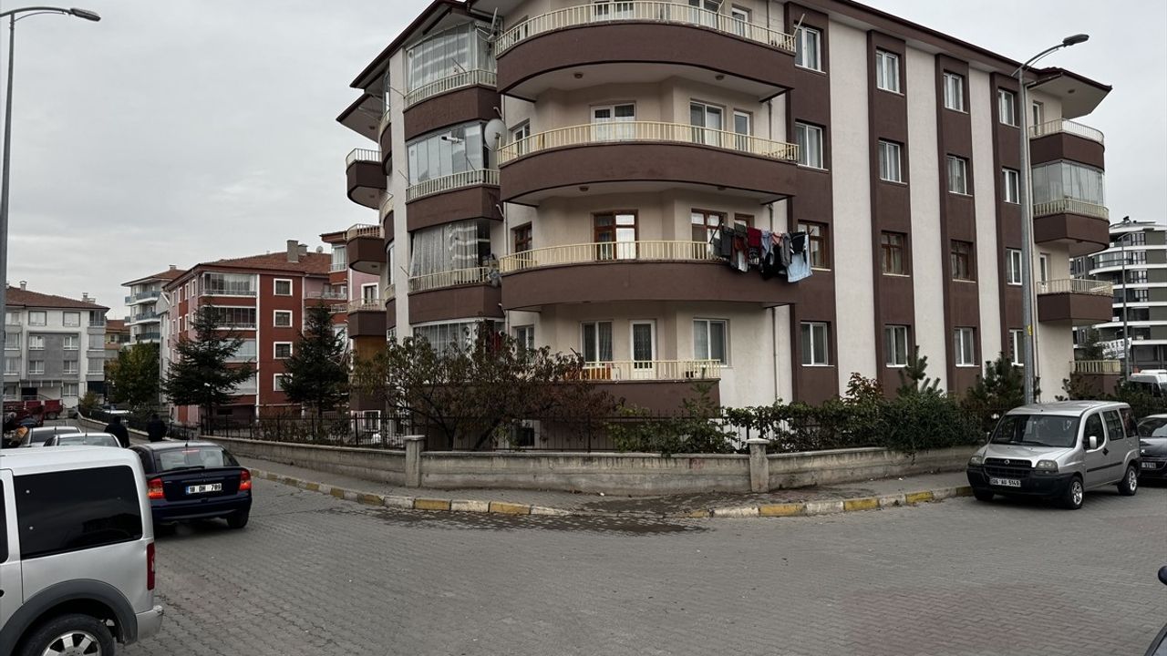 Çankırı'da eski eşi tarafından bıçaklanan 2 çocuk annesi İlknur Kertlez hayatını kaybetti