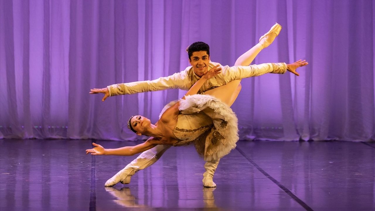 Çaykovski Gala: Süreyya Operası'nda Kuğu Gölü ve Uyuyan Güzel