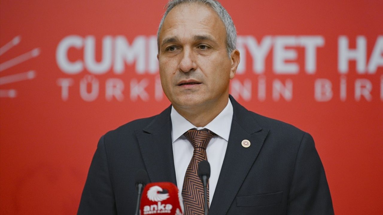 CHP'li Suat Özçağdaş: Zorunlu Eğitim Tartışmaya Açıldı