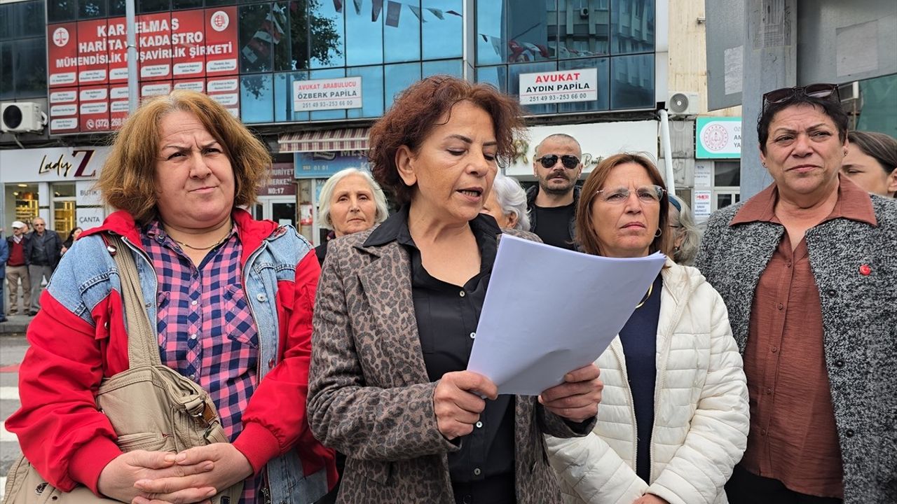 CHP Zonguldak: Kadın Kolları Başkanı Zehra Sekme ve 9 Yönetici İstifa Etti