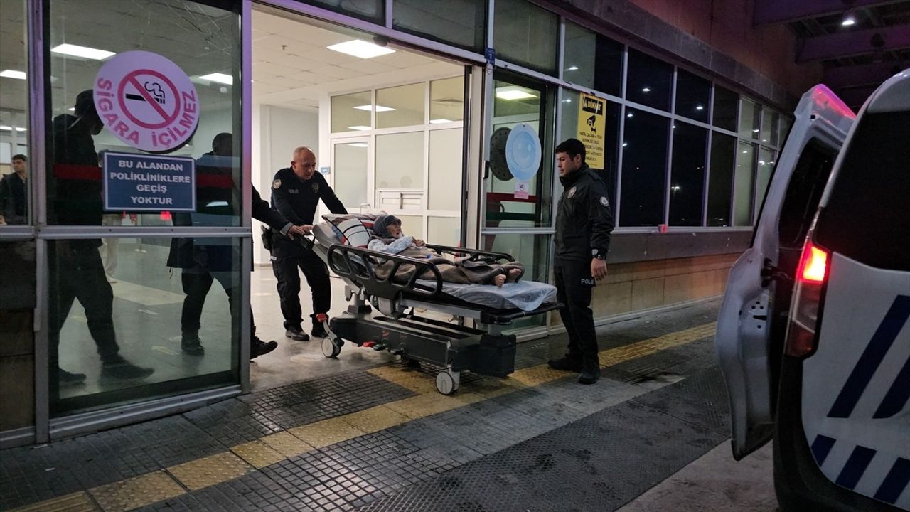 Çorum'da 95 Yaşındaki Hayriye Ergül Hastaneden Alınmayınca Huzurevine Yerleştirildi