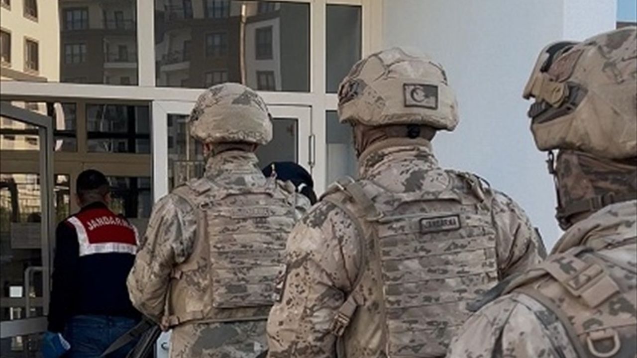 Çorum Merkezli Terör Operasyonu: 3 Gözaltından 2'si Tutuklandı