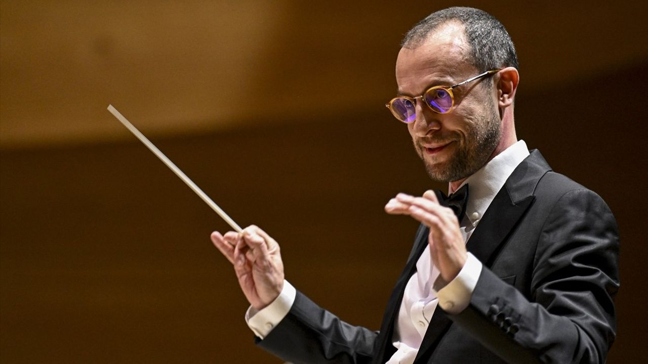 CSO ve Devlet Çoksesli Korosu: Cumhuriyet Bayramı Özel Konseri — 102. Yıl Coşkusu