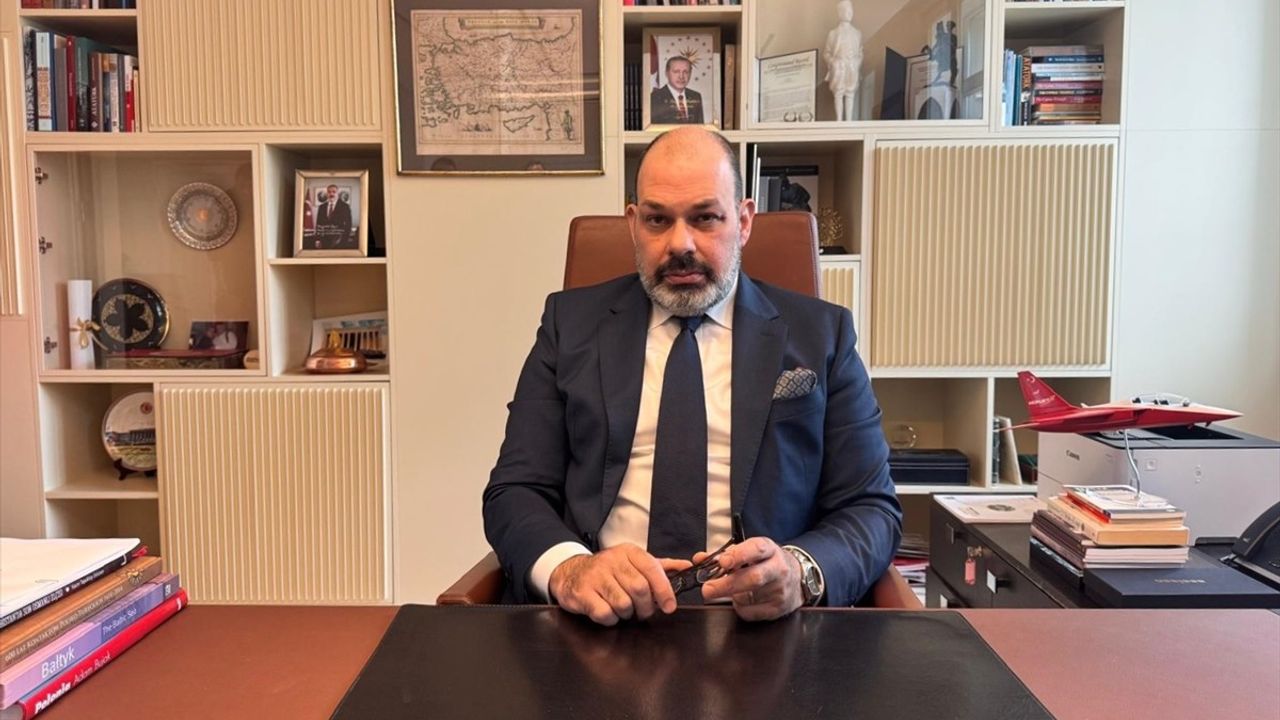 Denktaş: Türkiye-Polonya İlişkilerinde Savunma, Ticaret ve Eğitimde Yeni Dönem