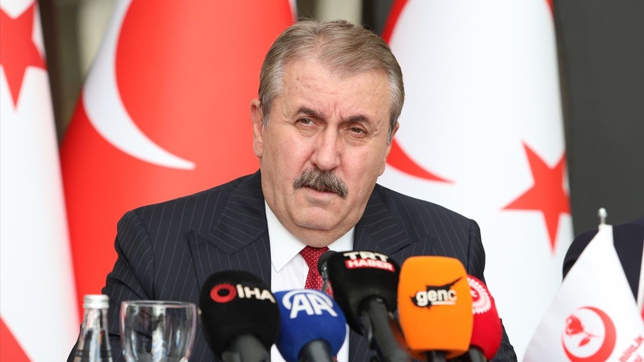 Destici: İsrail'in Asıl Amacı Gazze'yi İlhak Etmek