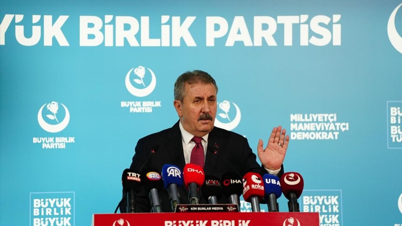 Destici: Özgürlük Filosu'ndaki Milletvekillerinin Türkiye'ye Getirilmesini Bekliyoruz