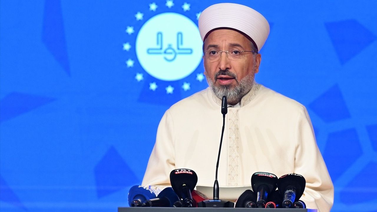 Diyanet Başkanı Safi Arpaguş: Camiler Barışta İhyâ, Zorda Direnişin Mevzileri