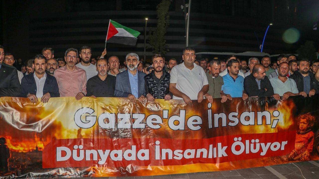 Diyarbakır, Mardin ve Elazığ'da Küresel Sumud Filosu'na İsrail Saldırısı Protesto Edildi