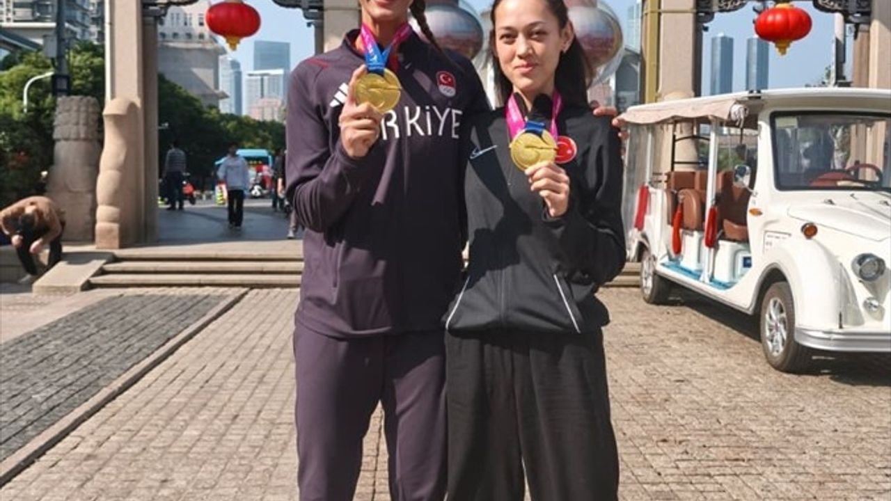 Dünya Şampiyonları Nafia Kuş Aydın ve Emine Göğebakan Olimpiyat Madalyasına Odaklandı