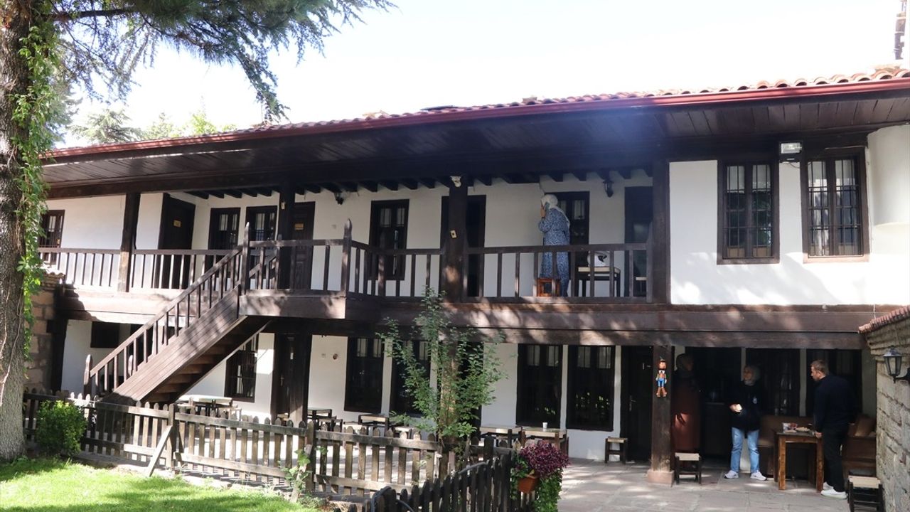 Durmuş Gümüş, Çankırı'da Kaligrafide 'Somut Olmayan Kültürel Miras Taşıyıcısı' Oldu