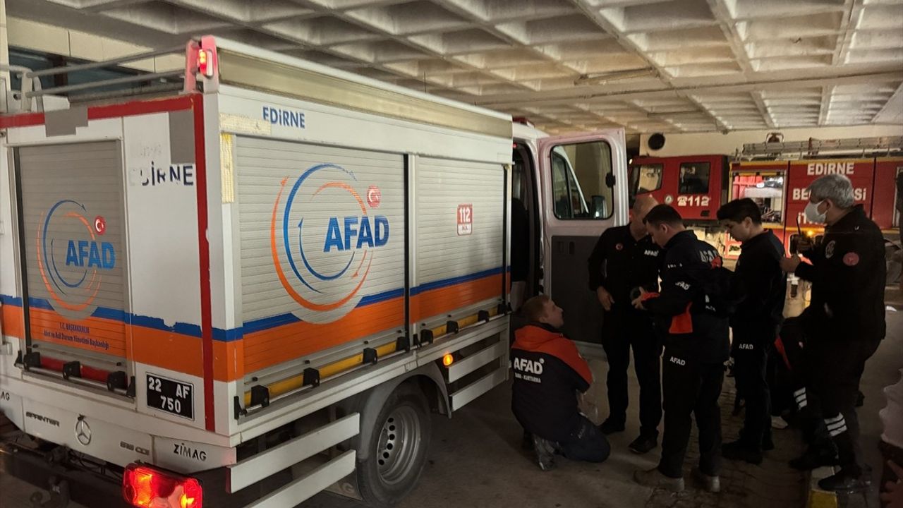 Edirne'de Sultan 1. Murat Devlet Hastanesi'nde Yangın Söndürüldü