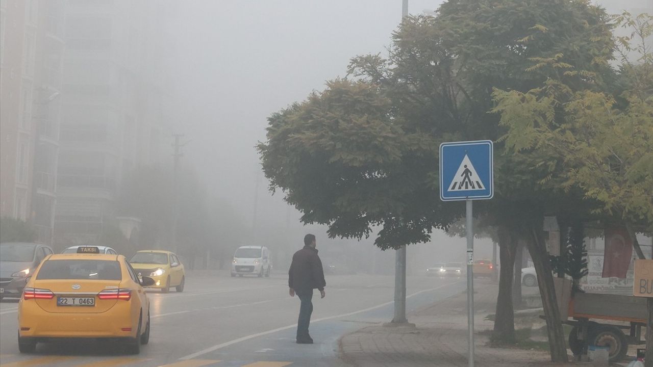 Edirne ve Tekirdağ'da Yoğun Sis: Kara ve Deniz Ulaşımında Aksama