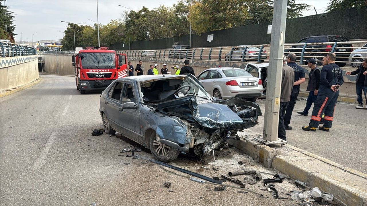 Elazığ'da Zincirleme Trafik Kazası: 5 Yaralı, 1'i Ağır