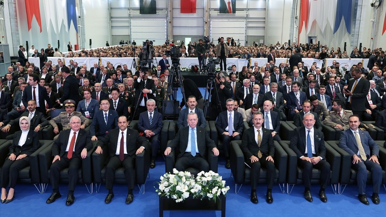 Erdoğan: Altay Tanklarıyla Tam Bağımsız Savunma Sanayii Hedefine Kararlı Adımlar