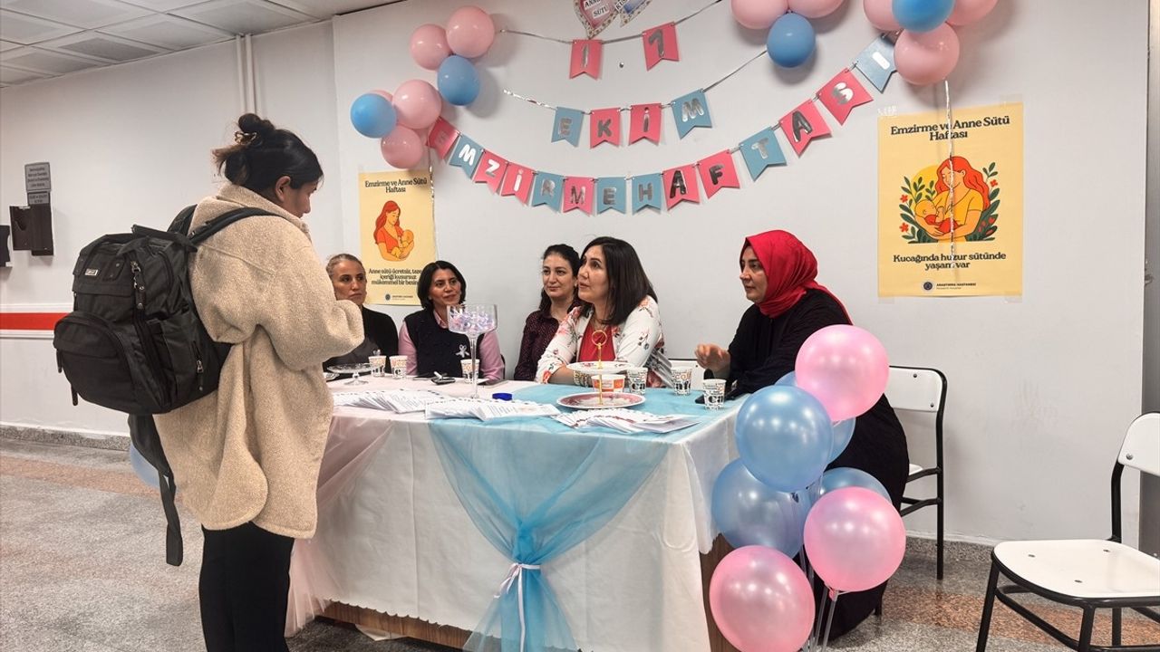 Erzurum'da Sağlıkçılar Anne Sütü ve Emzirmenin Önemini Vurguladı