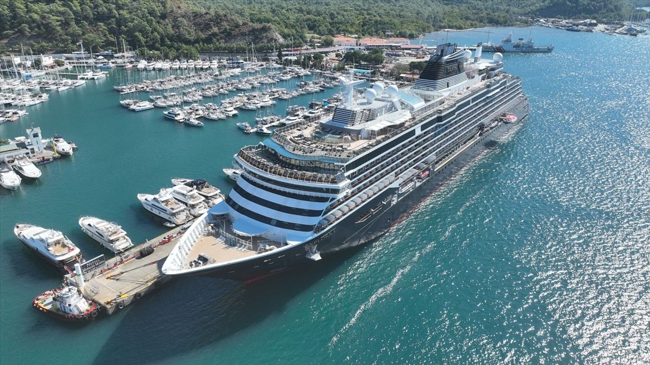Explora I kruvaziyeri Marmaris'e 695 yolcu getirdi