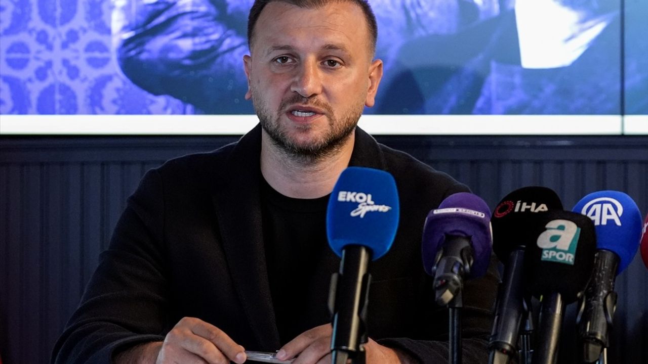 Eyüpspor, Orhan Ak ile 3 Yıllık Sözleşme İmzaladı