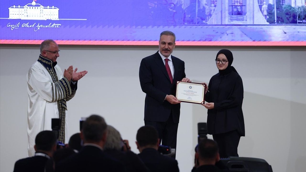 Fidan: "Türkiye Yüzyılı Vizyonu'nun taşıyıcıları sizler olacaksınız" — Gazi Üniversitesi 2025-2026 Açılışı