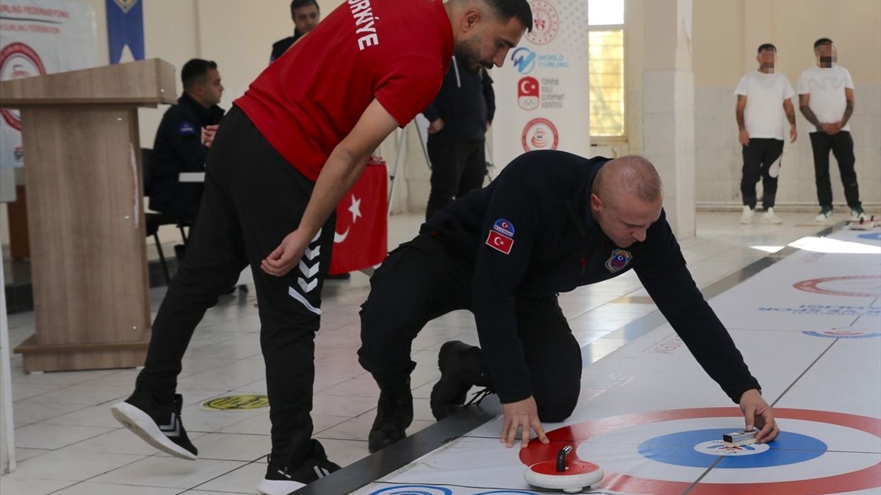 Floor Curling Cezaevlerinde: Erzurum'da 371 Hükümlü Sporla Tanıştı