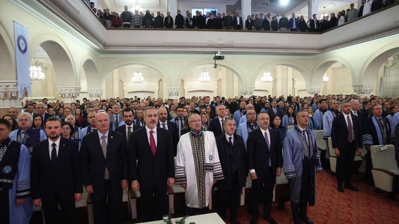 Gazi Üniversitesi 2025-2026 Açılış Töreni — Rektör Ünal'dan Dış Politika Vurgusu