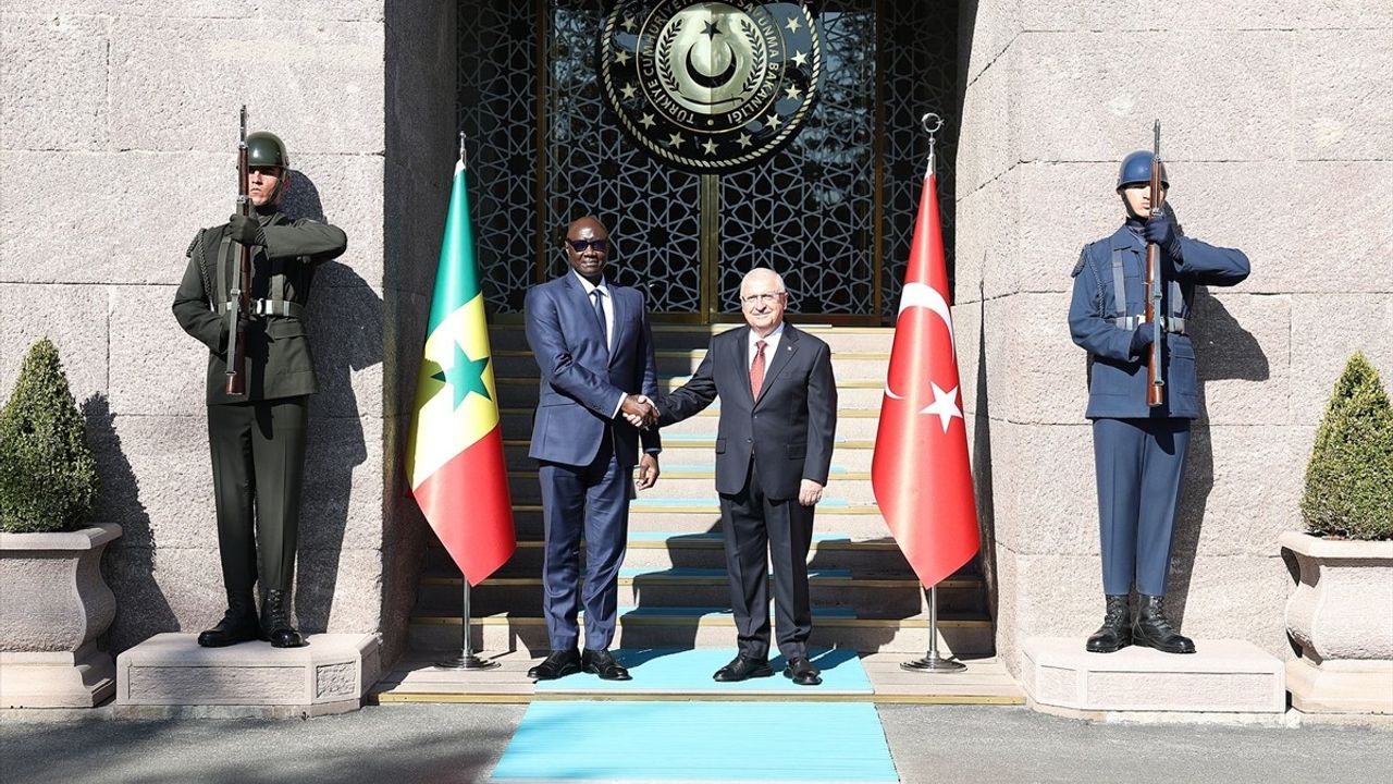Güler ve Diop Görüştü: Senegal'e Arama-Kurtarma ve Deniz Gözetimi Desteği