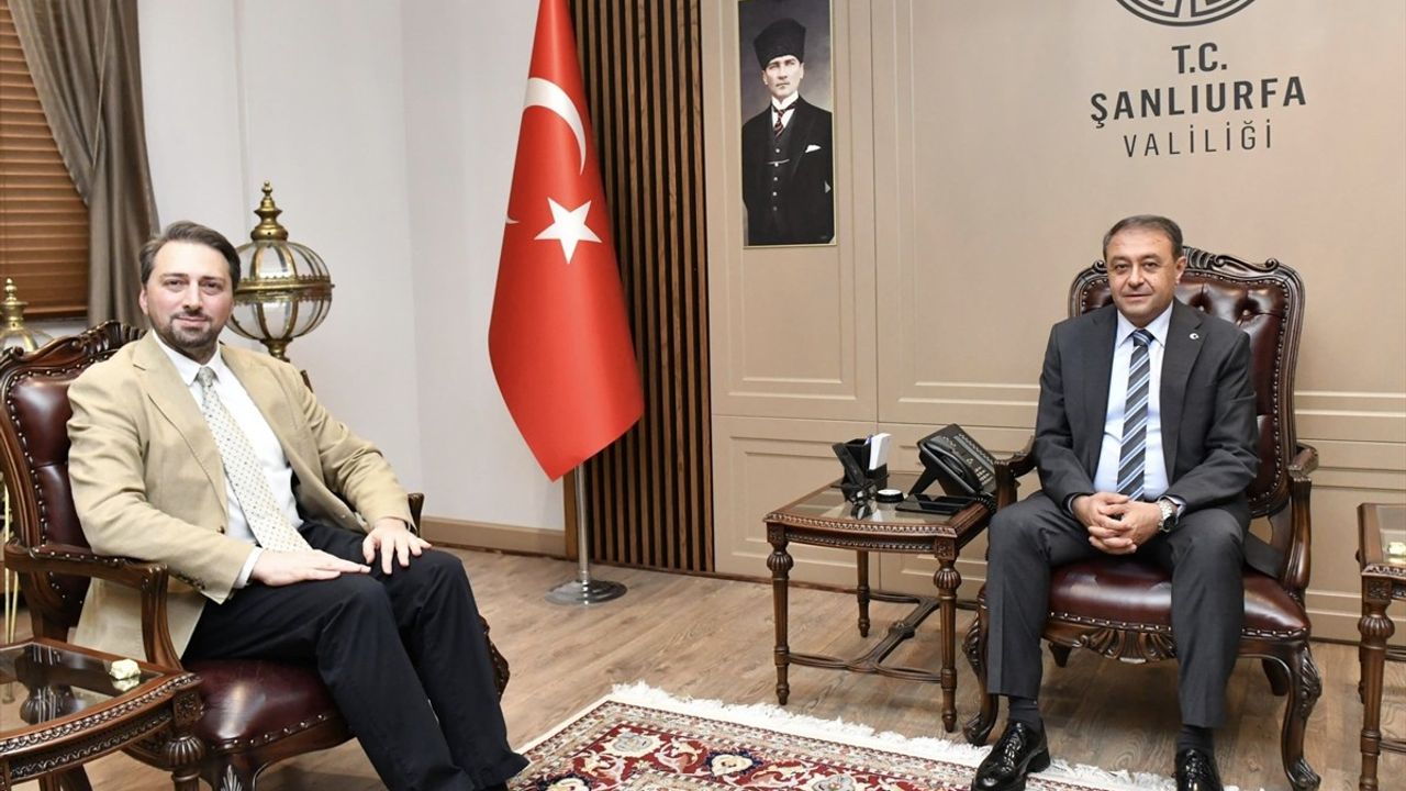 Halep Başkonsolosu Muammer Hakan Cengiz Şanlıurfa'da: Valilik ve Büyükşehir Ziyareti