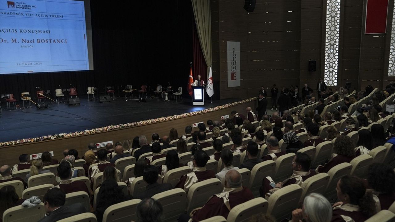HBVÜ 2025-2026 Akademik Yılı Açılış Töreni: Rektör Bostancı'dan Eğitim ve İnsanlık Vurgusu